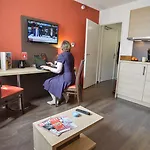 Privilodges Carre De Jaude Aparthotel 3*