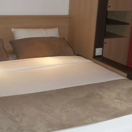 Privilodges Carre De Jaude Apartmanhotel