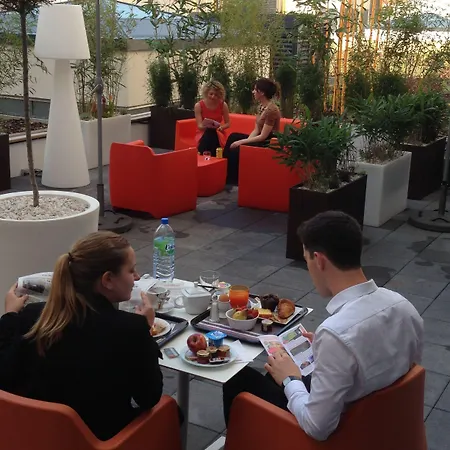 Aparthotel Privilodges Carré De Jaude 3*