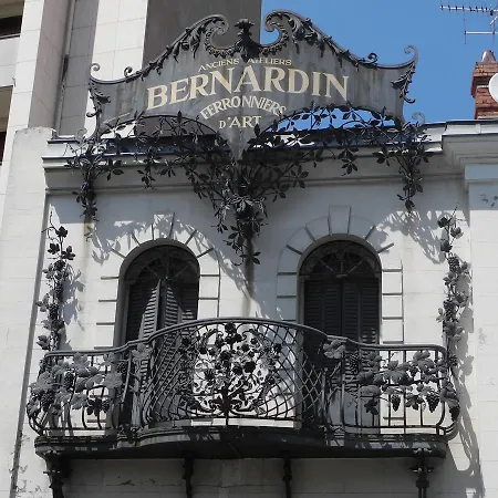 Privilodges Carre De Jaude 3*