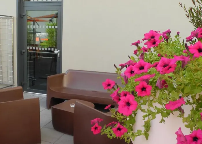 普利罗吉斯卡雷德宫殿公寓酒店 克莱蒙费朗